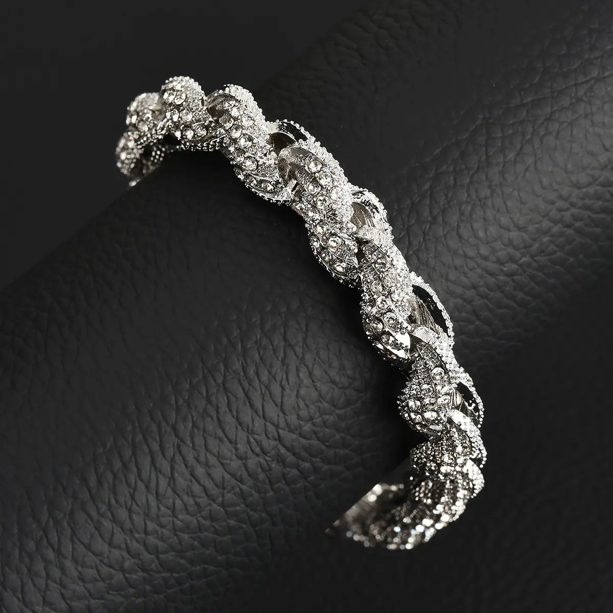 allice gold necklace